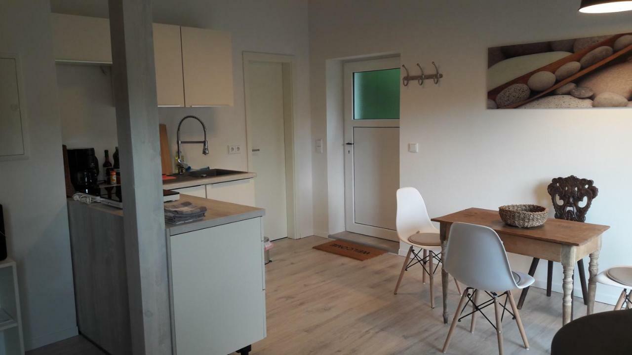 Cottage Am Wald Bei Berlin Falkensee Ngoại thất bức ảnh